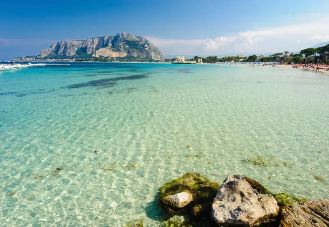 Appartamento Ashur Mondello Palermo Italy